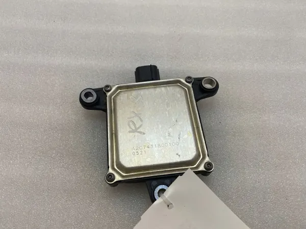 Lexus RX 450H Dodehoekmodule OEM 8816248010 image 4