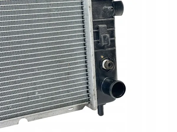 HUMMER H2 6.0 6.2 V8 03-09 Radiador de Agua OEM image 6