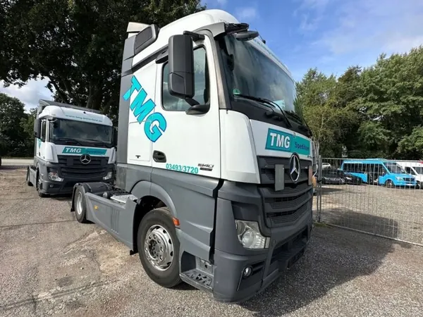 Mercedes Actros MP4 Stream Space Spoilerit OEM 465576677567556 image 3