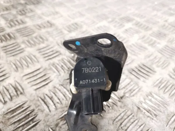 Mitsubishi Outlander Scheinwerferregler OEM A0714311 image 3