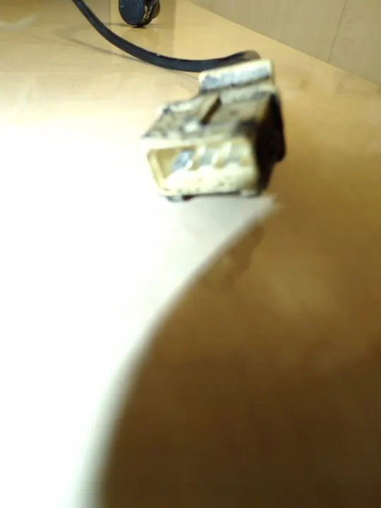 VW T4 TRANSPORTER 2.8 SENSORE POSIZIONE ALBERO MOTORE OEM image 4