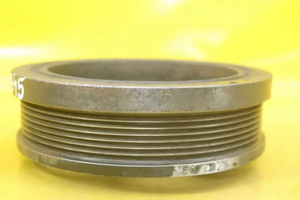 Kampiakselin hihnapyörä OEM 94810224103 Porsche Cayenne image 10