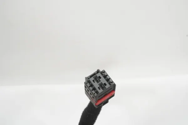 Bagagelucksaktuator OEM 5NA827851A för VW Tiguan II image 6