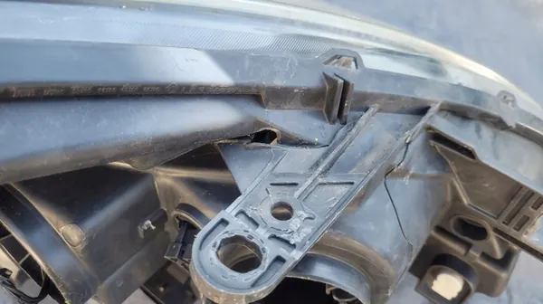 Farol esquerdo Renault Clio III Lift / 7701072004 image 8