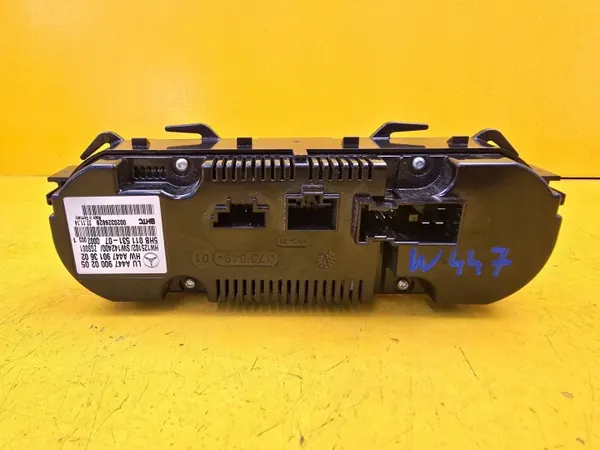 Mercedes Vito W447 ilmastointipaneeli OEM A4479000205 image 4