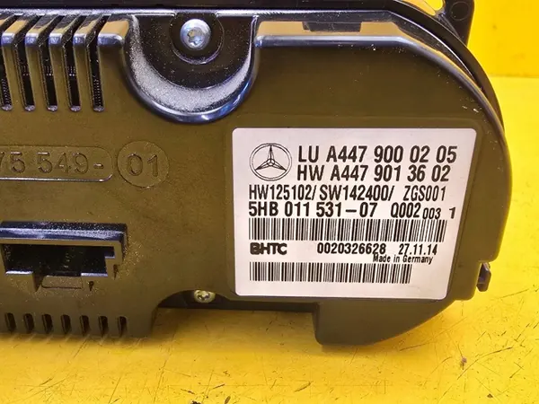 Mercedes Vito W447 ilmastointipaneeli OEM A4479000205 image 7
