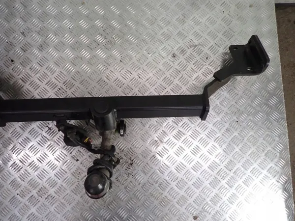 Barra de remolque KIA Sportage OEM BTU2821 - Trasera image 3
