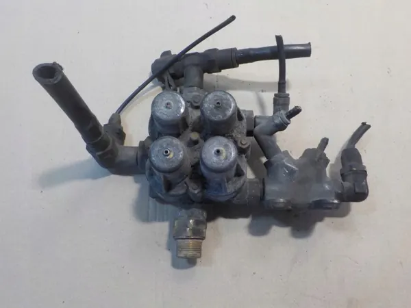 Soupape à quatre voies OEM 3124013 pour Volvo FL 10 image 5