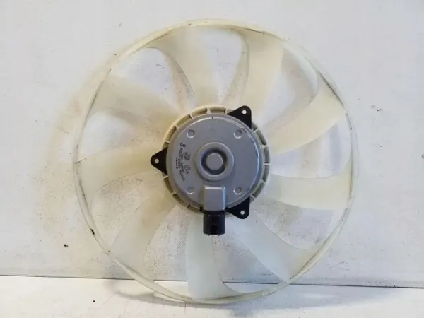 OEM 163630T200 etuhihna Toyota Corolla Sedanille image 4