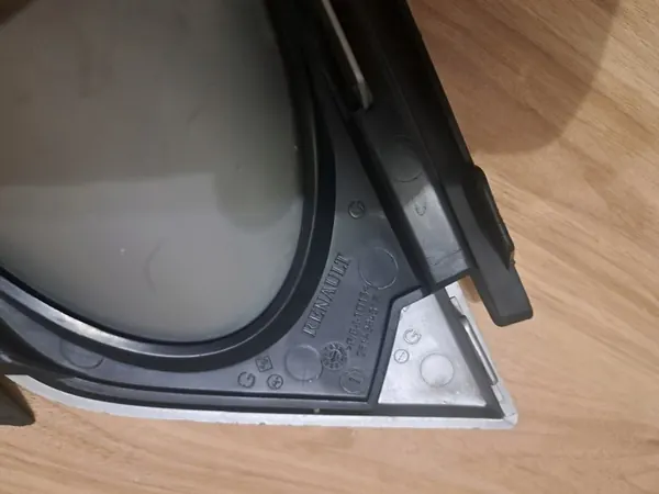 GRIGLIA ANTERIORE SINISTRA DACIA SANDERO STEPWAY 2018 261A36451R image 3