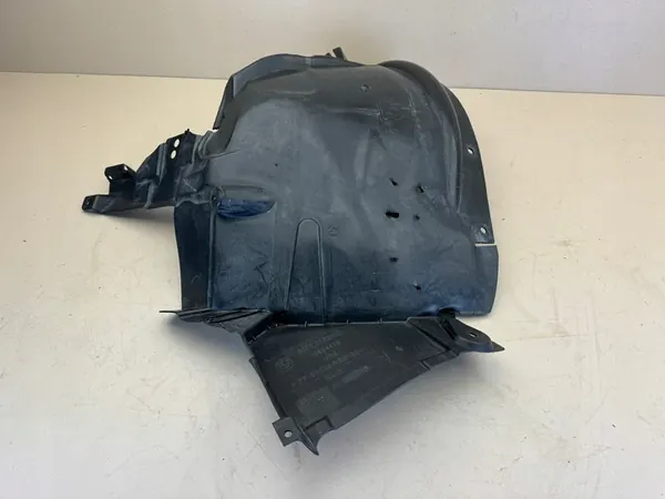 BMW X6 E71 Front Right Wheel Arch 51717180622 image 2