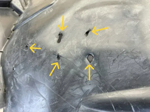 BMW X6 E71 Front Right Wheel Arch 51717180622 image 4