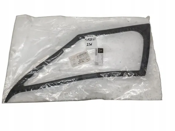 Mercedes Sprinter W906 etu-oikea ikkunatiiviste OEM A9066711820 image 2