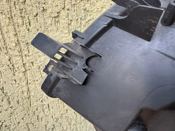 OPEL ASTRA J IV 4 09-12 Farol Direito Dianteiro 13293623 image 3