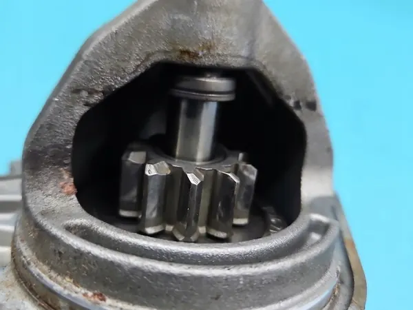 Motor de arranque Jeep Grand Cherokee IV WK2 3.0 CRD OEM 68080460AA image 3