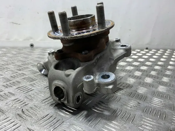 Moyeu de roue avant droit Ford OE F2GC3K170A image 3