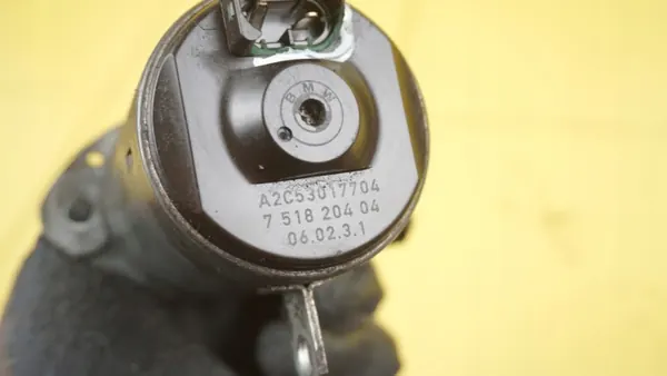 OEM 7518204 Regulador de árvore de cames BMW N52B30A 3.0L image 5
