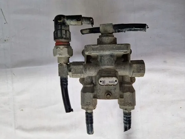 Vanne 4 voies MAN TGX EURO 6 image 1