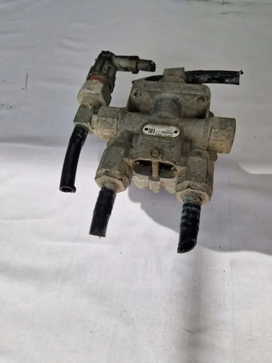 Vanne 4 voies MAN TGX EURO 6 image 2