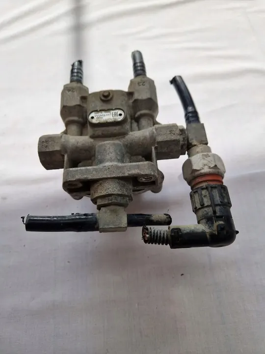 Vanne 4 voies MAN TGX EURO 6 image 3