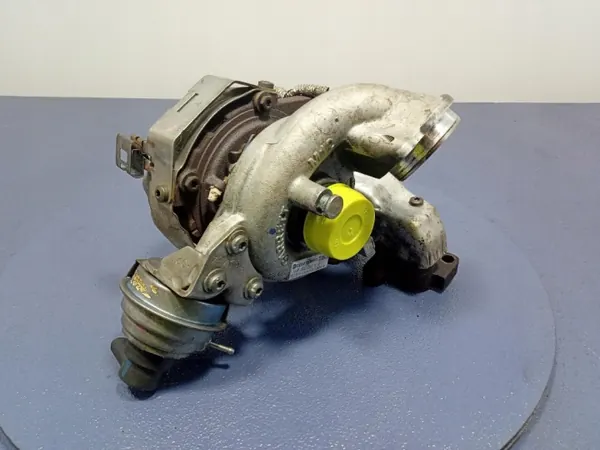 Käytetty turbo OEM 03L253016T VW Golf 6 1.6 TDI:lle image 4
