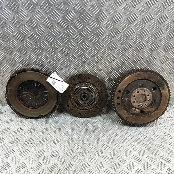 KIA Ceed 2012 Conjunto de embreagem image 4