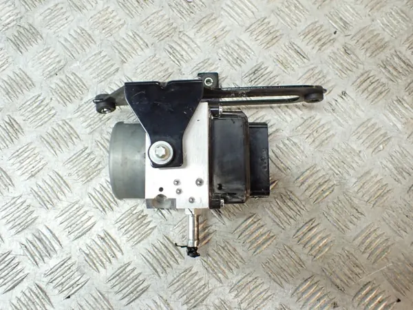 Bomba de elevación delantera OEM 18128069 para Chevrolet Corvette C8 image 3