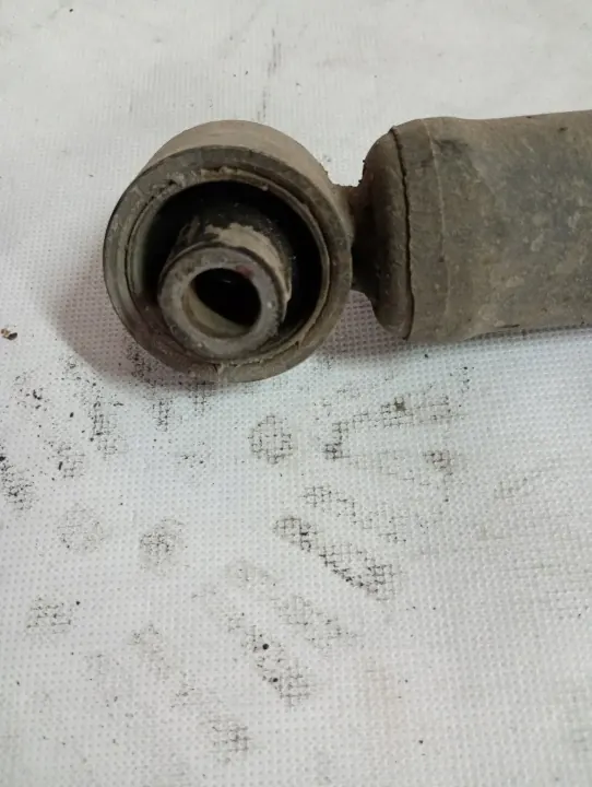 Linker hinterer Stoßdämpfer OEM 55300CZ000 image 4