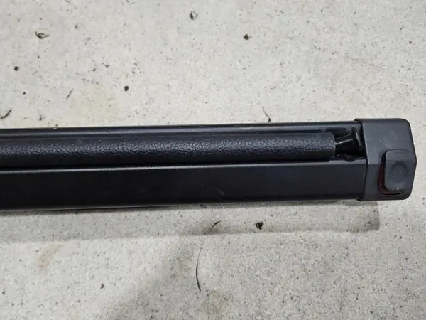 SEAT OEM 5F9861691F Store Roulant Coffre LEON II Break image 3