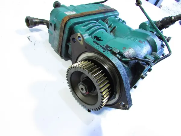 Compressor de ar Volvo OEM K011035/K009875 - Usado image 3