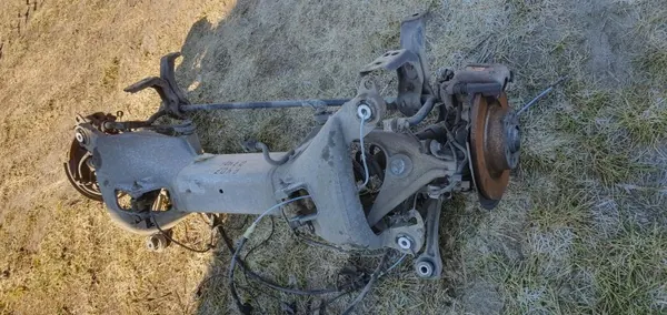 OEM-taka-akselipalkki Peugeot 407 Coupé:lle image 6