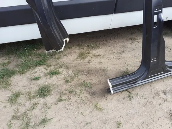 OEM SŁUPEK PRÓG POSZYCIE PRZÓD PRAWE VW AMAROK 2H7 image 4