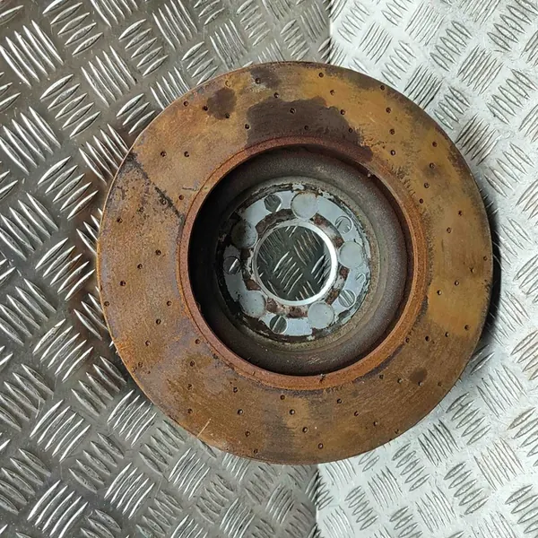 MERCEDES A117 A156 A246 VOORSTE REMSCHIJF image 6