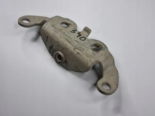 Mercedes-Benz GLS X167 Uitlaatophanging OEM A1674911500 image 3