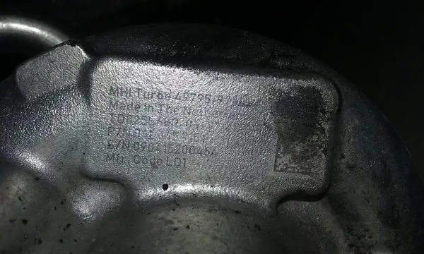 TURBIN VW AUDI SEAT 1.4 TSI MOTOR CZE 04E145715F image 2