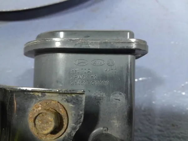 OEM 31420-A5200 Hyundai I30 III Hiilisäiliö image 4