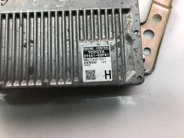 Ordinateur de boîte Toyota OE OEM 13984697 image 3