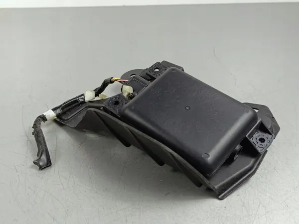 Monitor Ponto Cego Suzuki OE OEM 3F50163T10 image 3