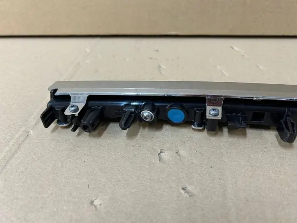 LED DRL Oikea VW Touareg III Lift OEM 761941654 image 5