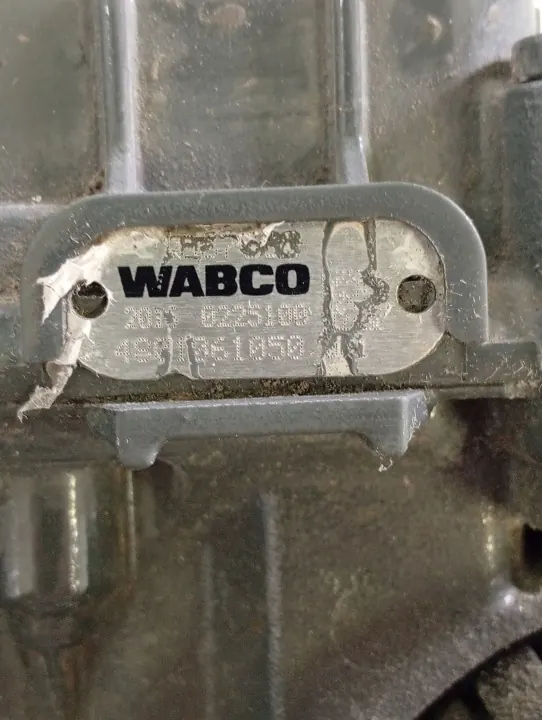 Válvula Moduladora Travão EBS DAF OEM 1867002 4801061050 image 3