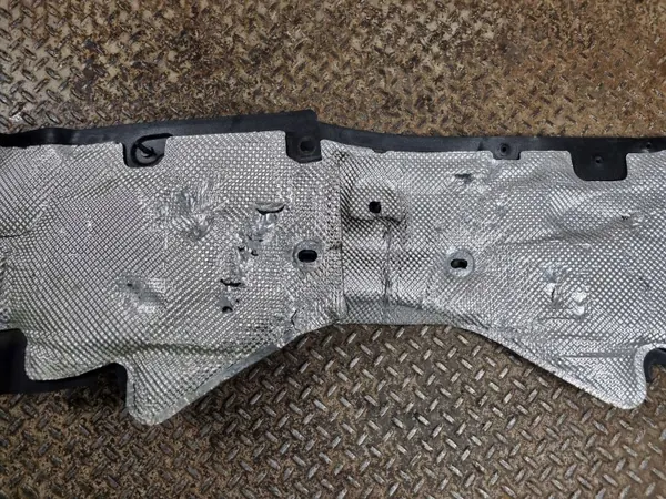 Jeep moottoritilan väliseinä OEM 68067775 image 3