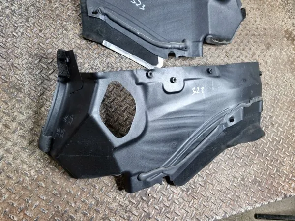Jeep moottoritilan väliseinä OEM 68067775 image 9