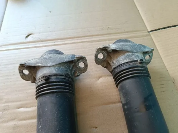 OEM 3Q0512009AF Hinterer Stoßdämpfer für Skoda Superb image 4