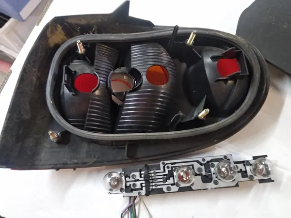 LÁMPARA TRASERA IZQUIERDA MEGANE I CABRIO LIFT 7700428056 image 6