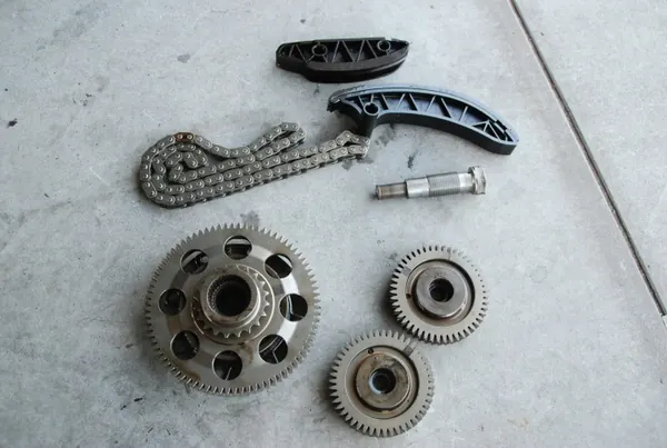 Steuerketten-Spanner Mercedes W212 2.2 CDI - Gebraucht image 2