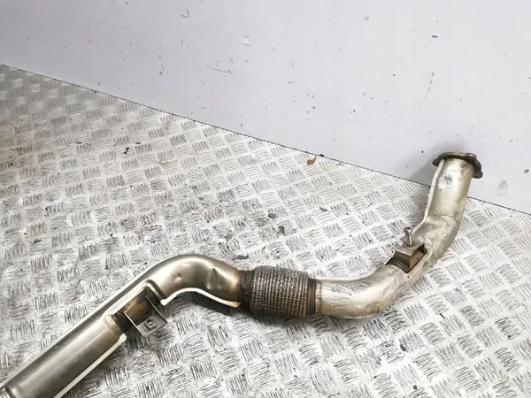 Conector de escape direito Audi A4 S4 B9 2017 image 4