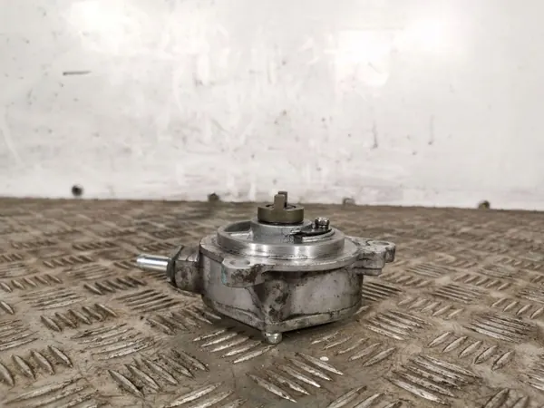 Subaru Vakuumpump OEM FBZ10050 - Begagnad image 3