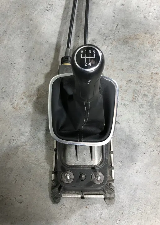 Seletor de Mudanças VW Polo OEM 6Q0711061E - Usado image 6