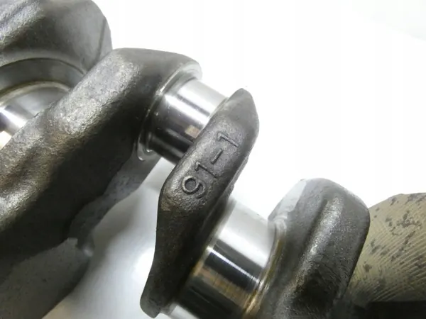 Kampiakseli OEM WAŁ KORBOWY NISSAN PRIMERA P12 1.8 image 8