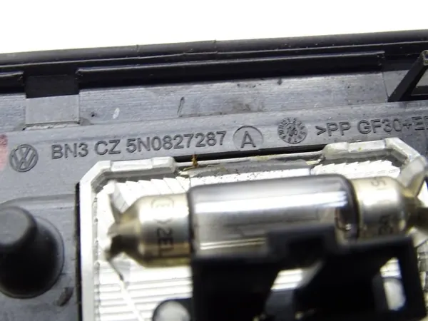OEM 5N0827287A Bagagelucklist VW Tiguan 5N image 6